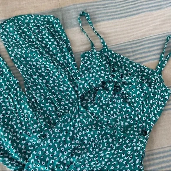 Faithful the Brand Playa Green Floral Print Jumpsuit Playsuit - Picture 10 of 13